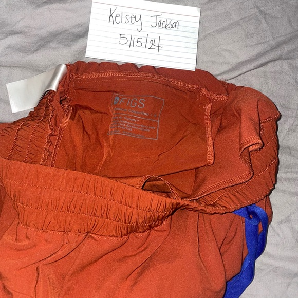 Women’s FIGS set - Picture 4 of 6